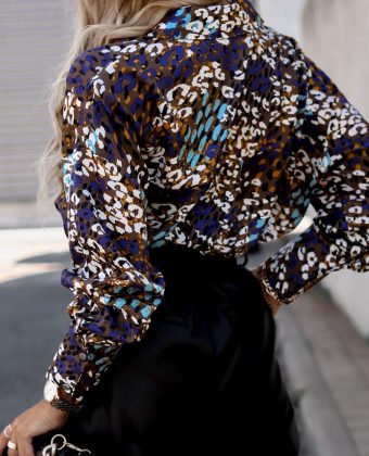 luźna koszula kolorowa pantera